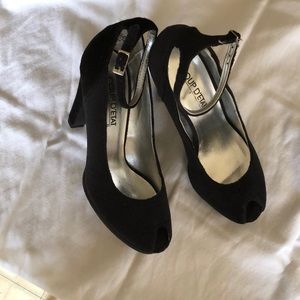 COPY - Black suede peep toe ankle pumps